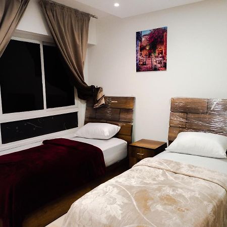 Amazing Appartement Au Centre Ville En Face Hilton & Gare Train De Tgv De Tanger Extérieur photo