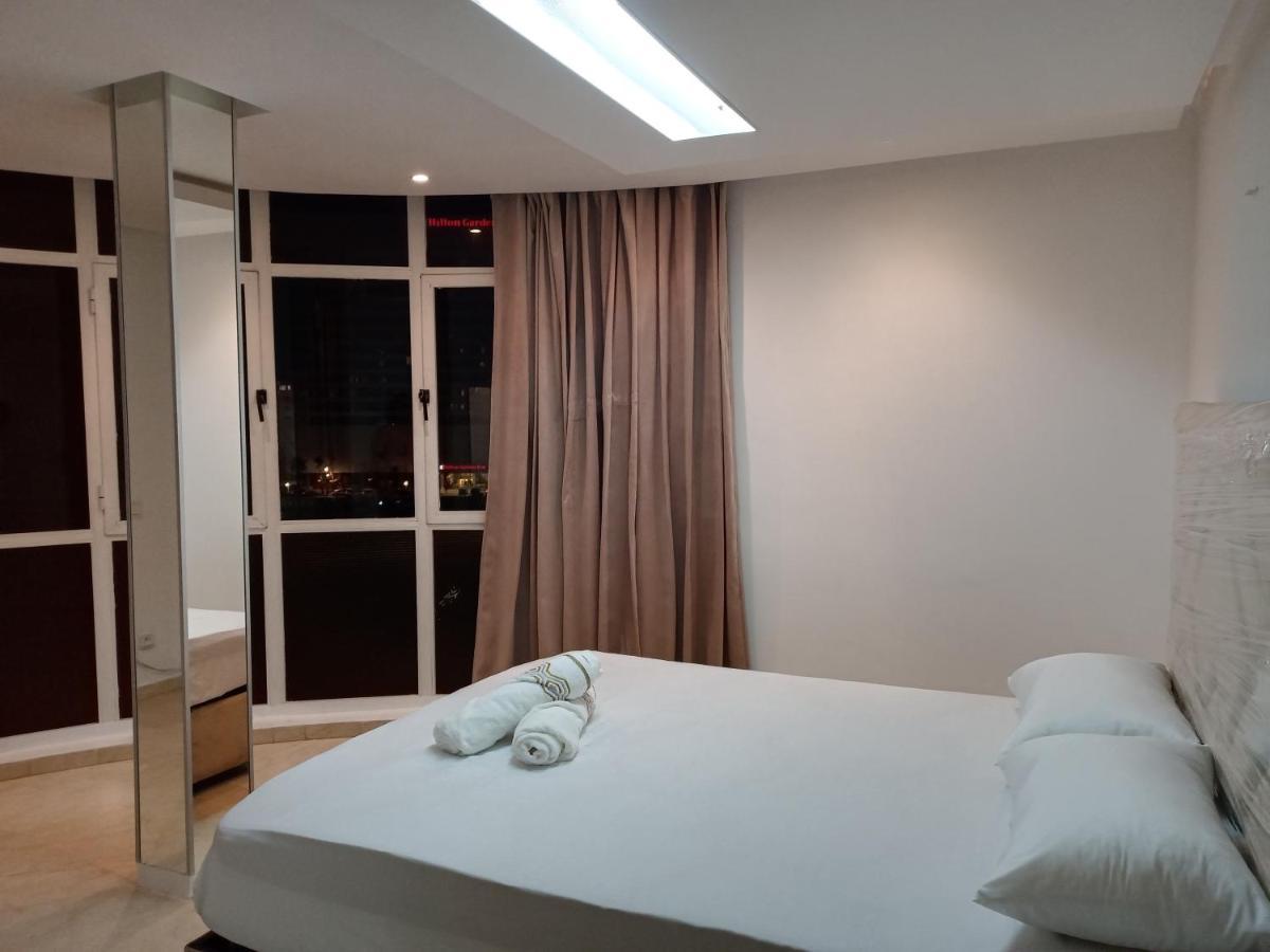 Amazing Appartement Au Centre Ville En Face Hilton & Gare Train De Tgv De Tanger Extérieur photo