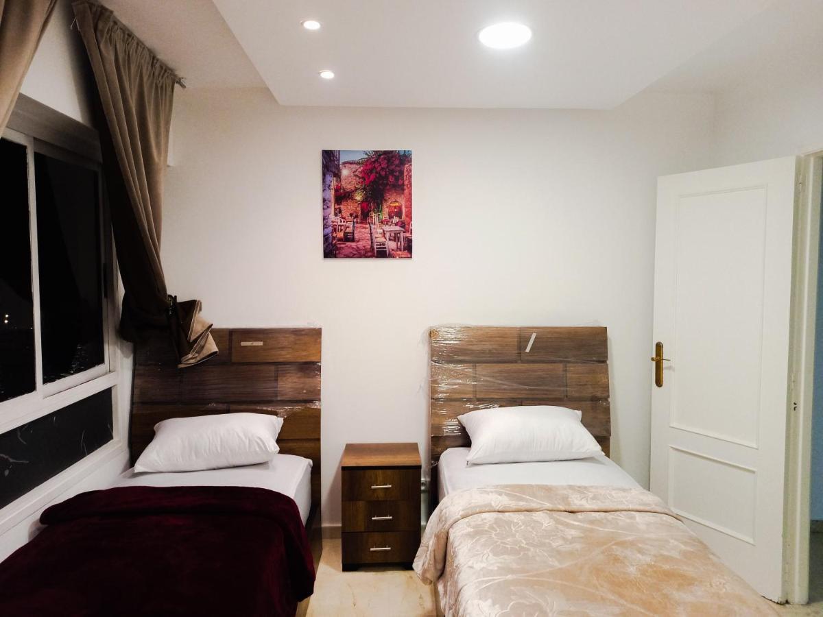 Amazing Appartement Au Centre Ville En Face Hilton & Gare Train De Tgv De Tanger Extérieur photo